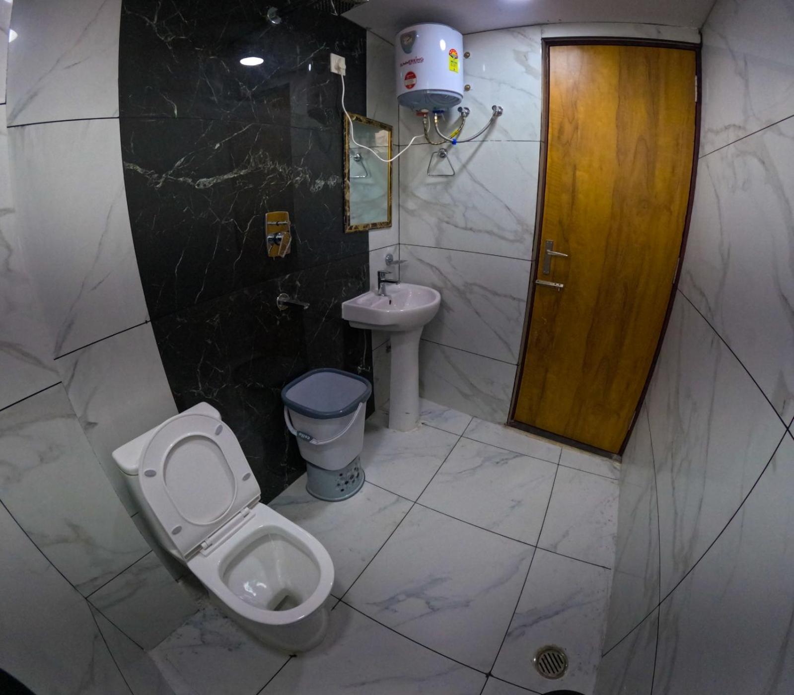 Hotel Aastha Height Rishīkesh Exterior foto
